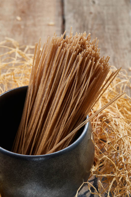 美味干制速食荞麦挂面图片