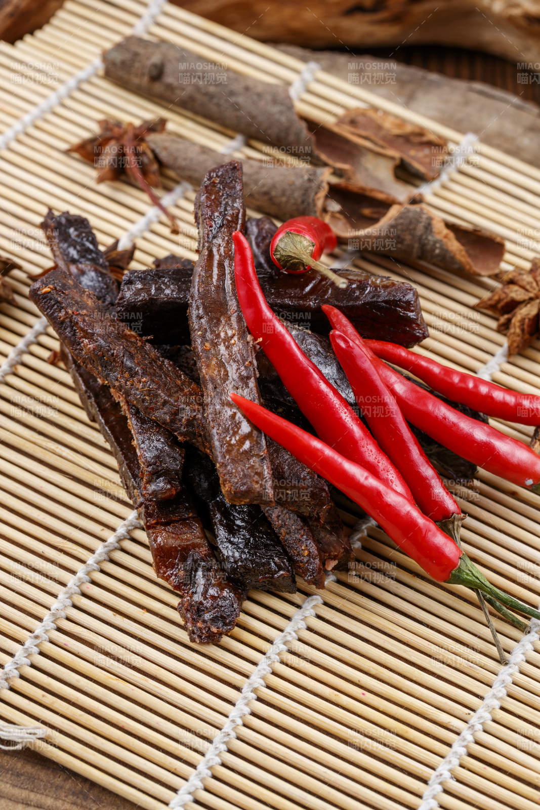 肉香四溢的的内蒙古特产牛肉干图片