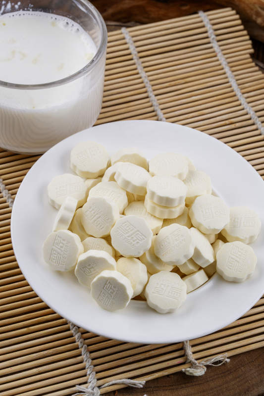 浓香甜美滋味浓郁的蒙族牛奶制品特写图片