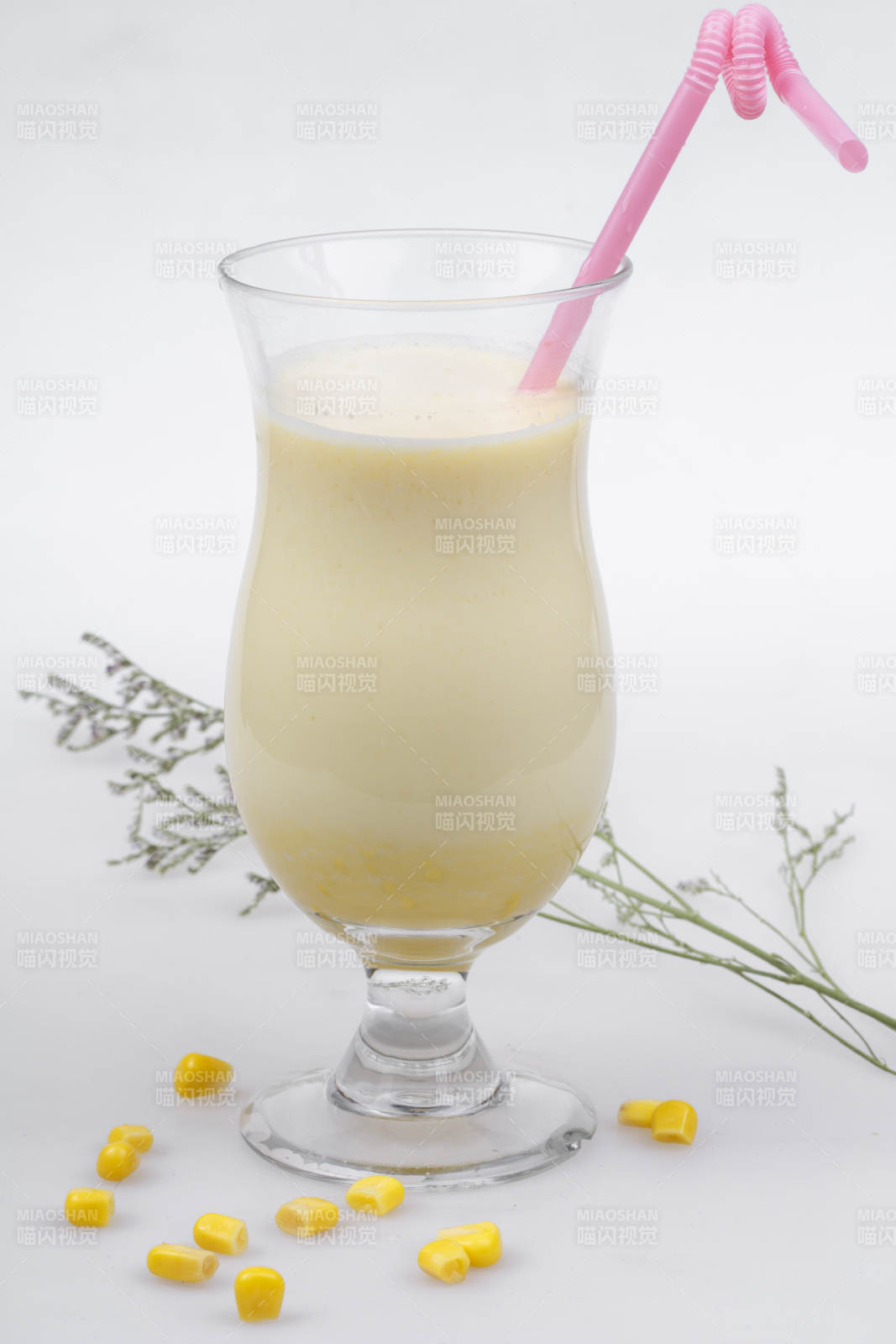 牛奶玉米汁图片
