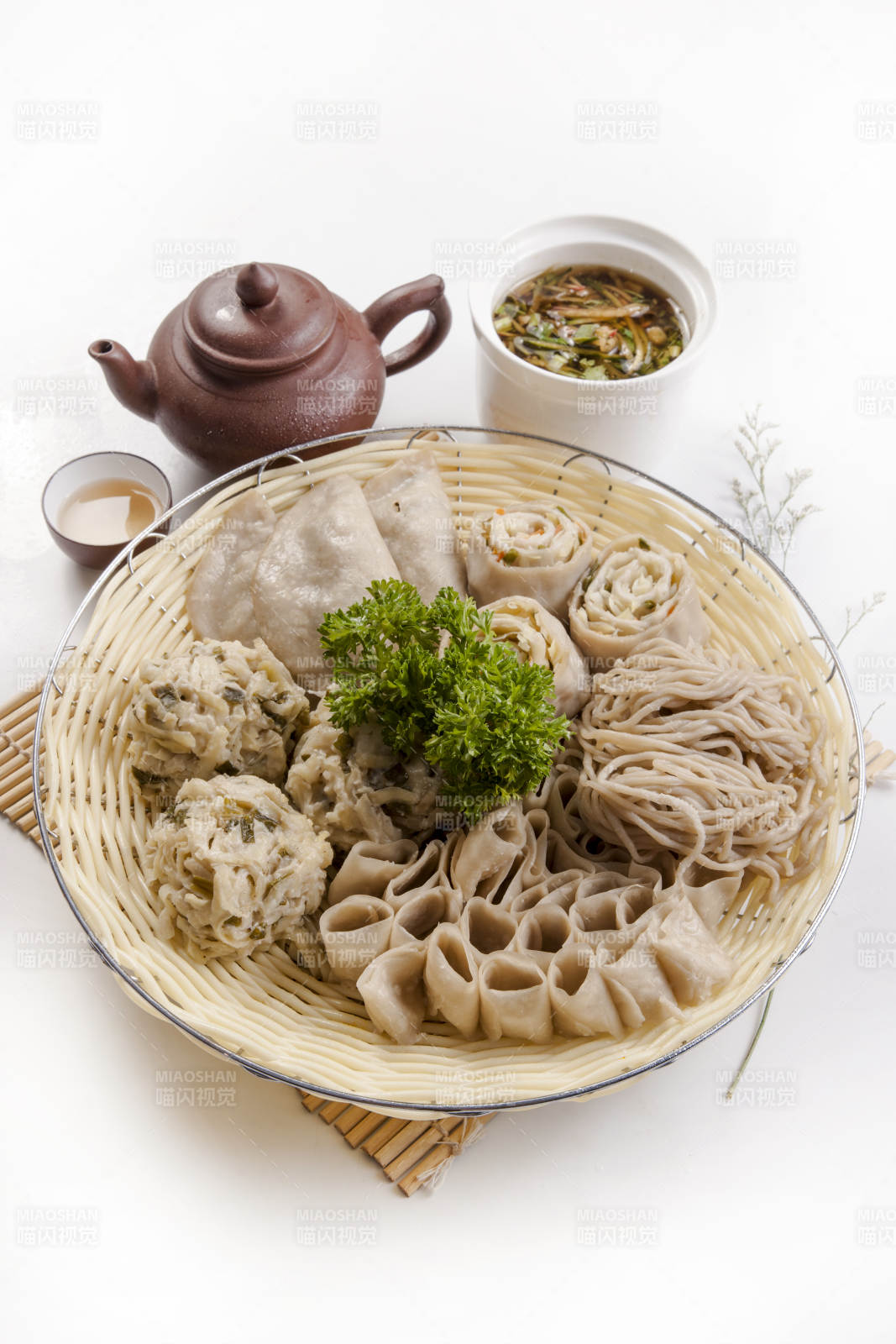 农家莜面拼盘图片