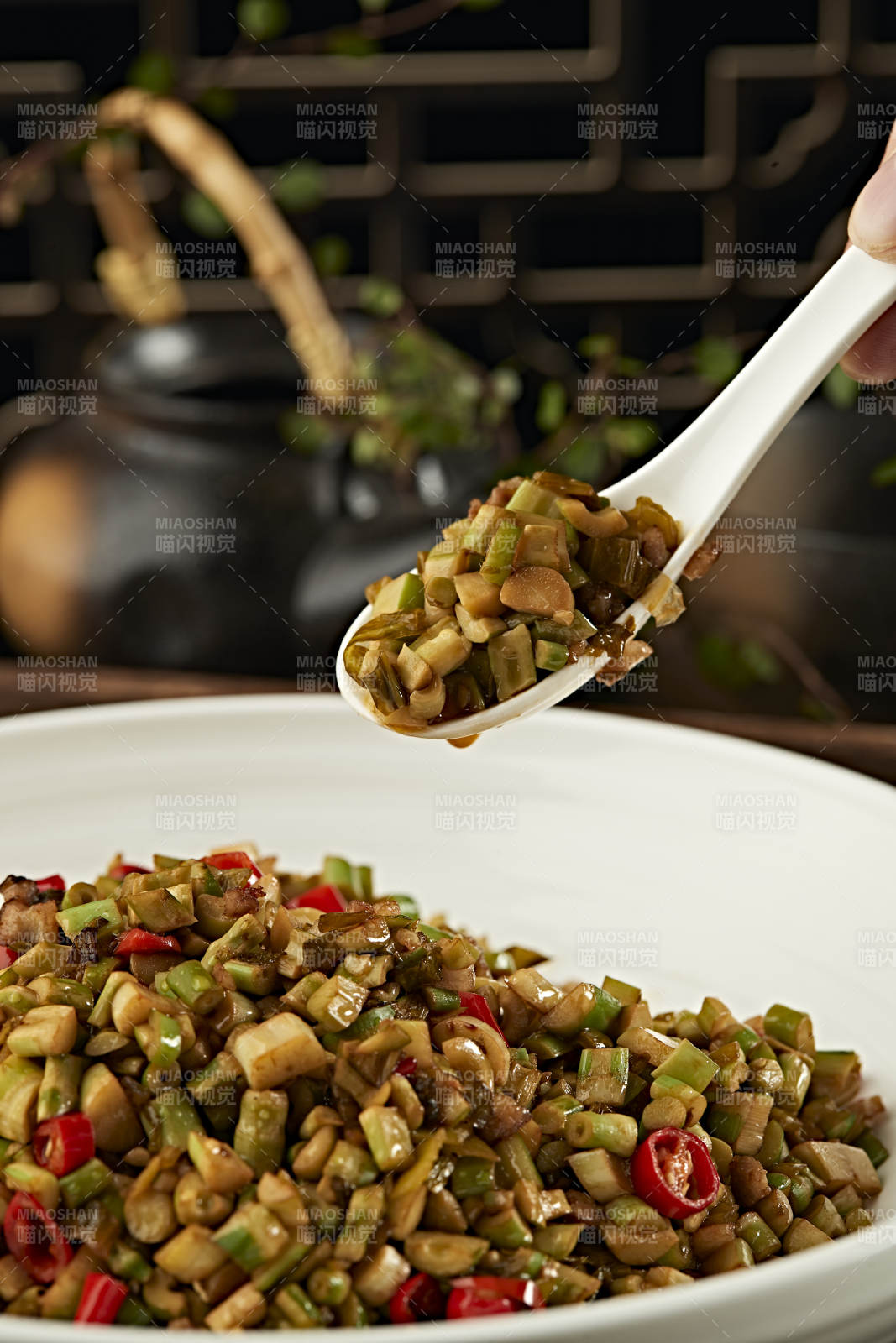 米椒肉沫炒酸笋粒图片