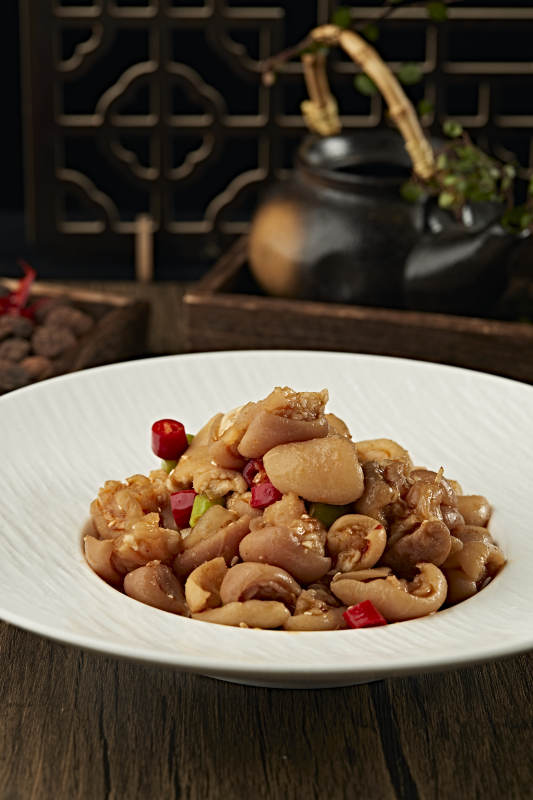 米椒辣炒猪脚皮肘子皮图片