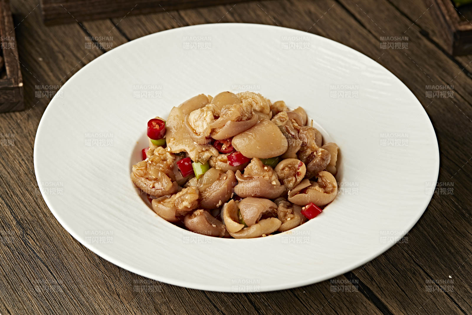 米椒辣炒猪脚皮肘子皮图片