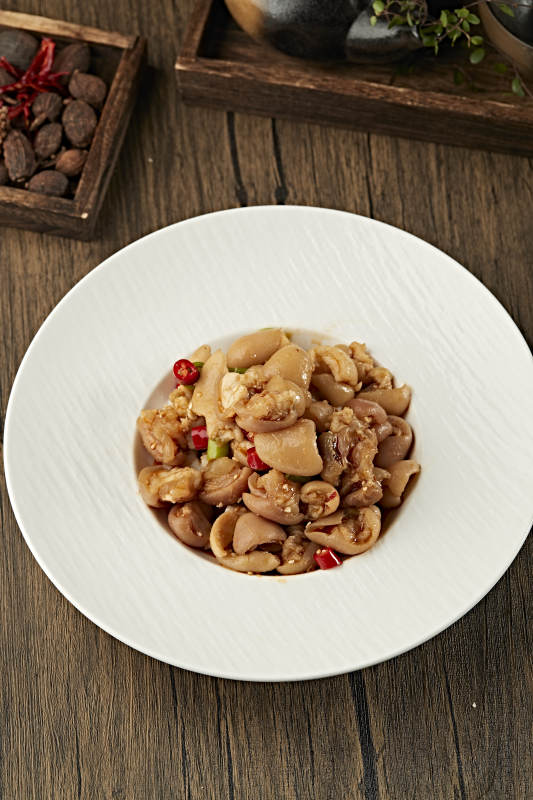 米椒辣炒猪脚皮肘子皮图片