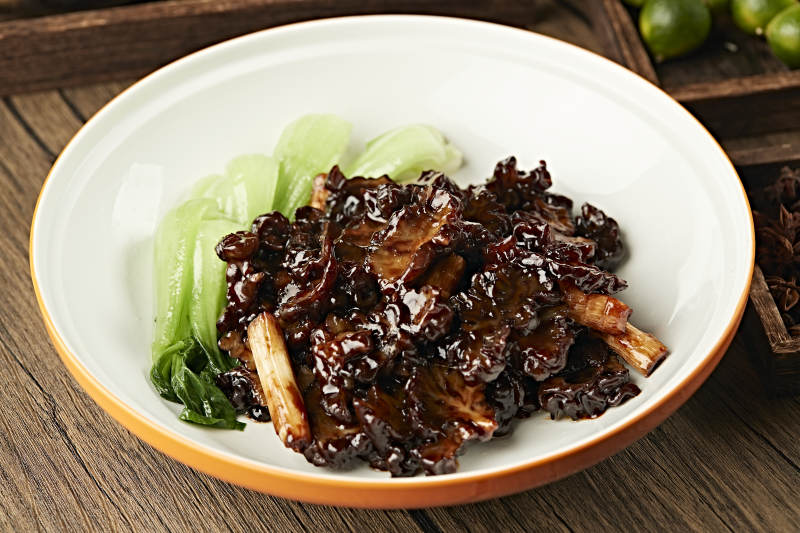 葱烧美味鸡冠菌图片