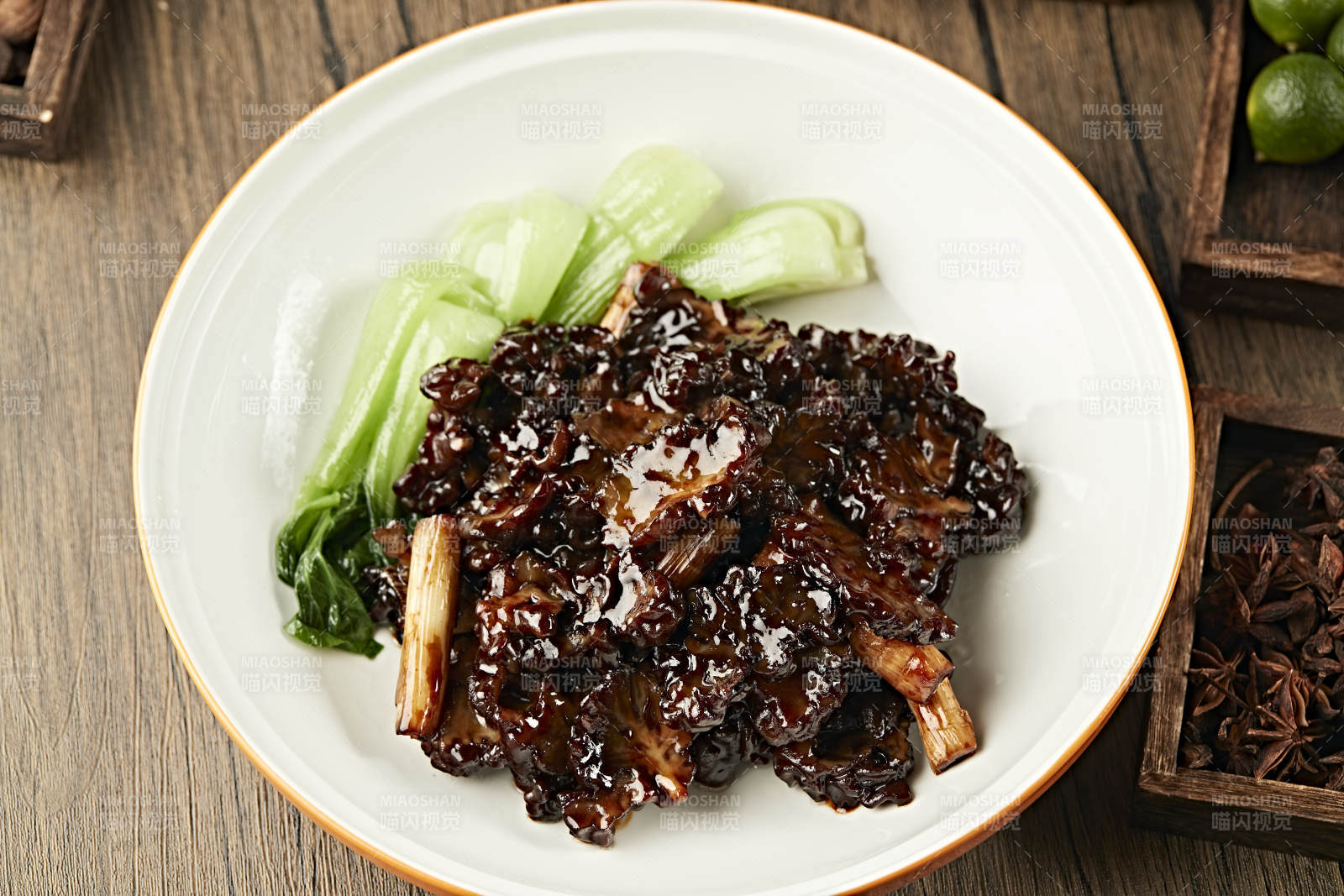 葱烧美味鸡冠菌图片