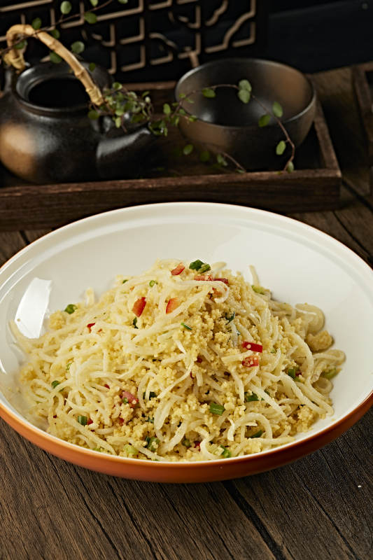 黍米金米拌洋芋丝小米饭土豆丝图片