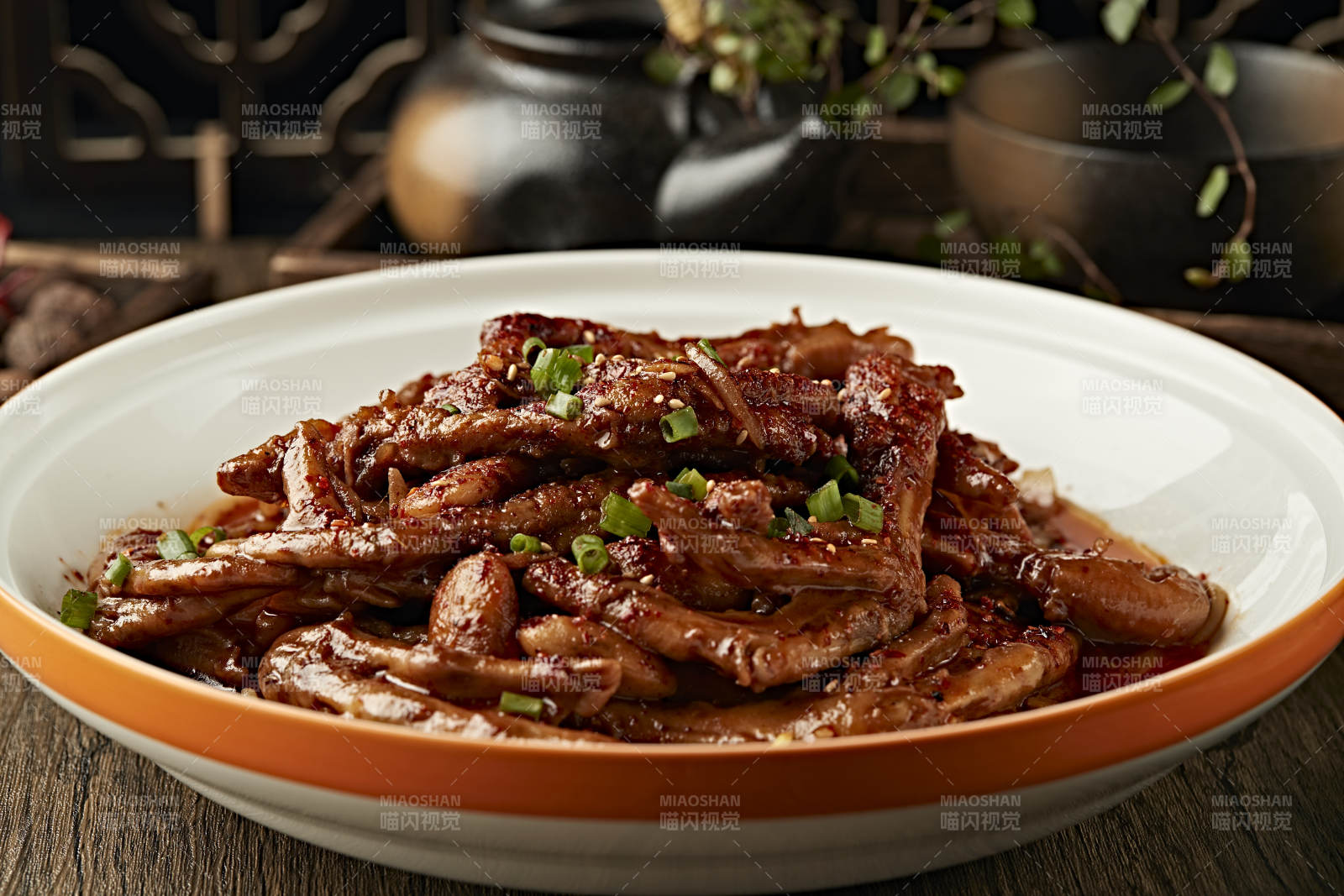 香辣芸豆炖鸭掌图片