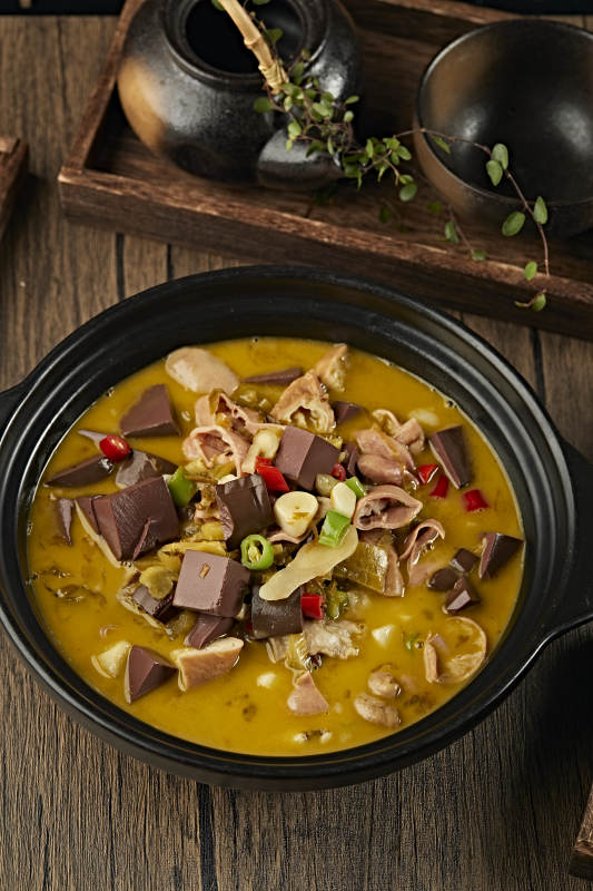 砂锅酸汤毛血旺图片