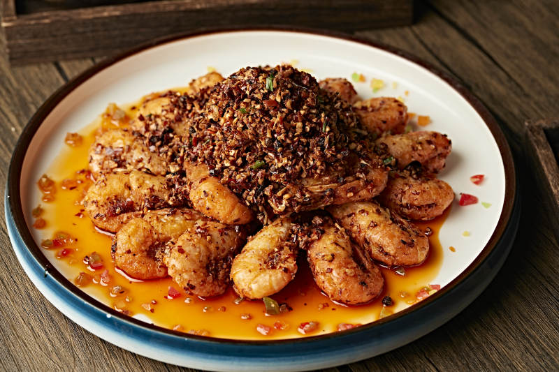 椒麻香辣红油香炸罗氏虾图片