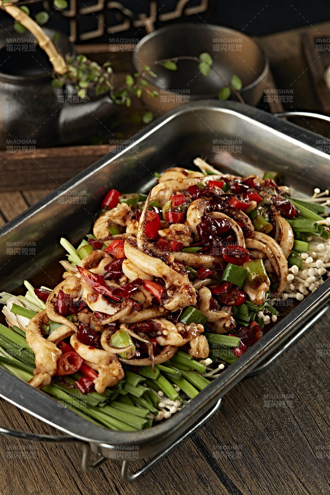 麻辣酱香鱿鱼须图片