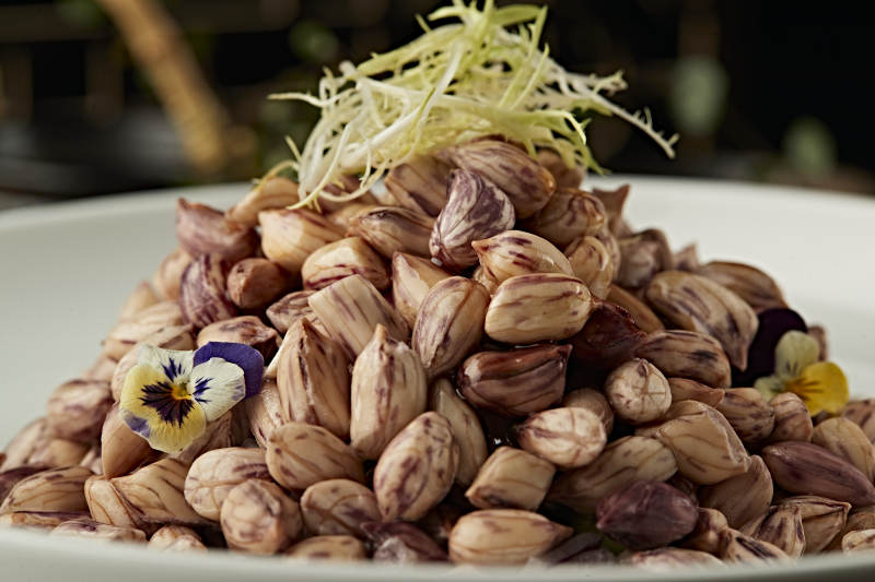 浇汁老醋七彩花生图片