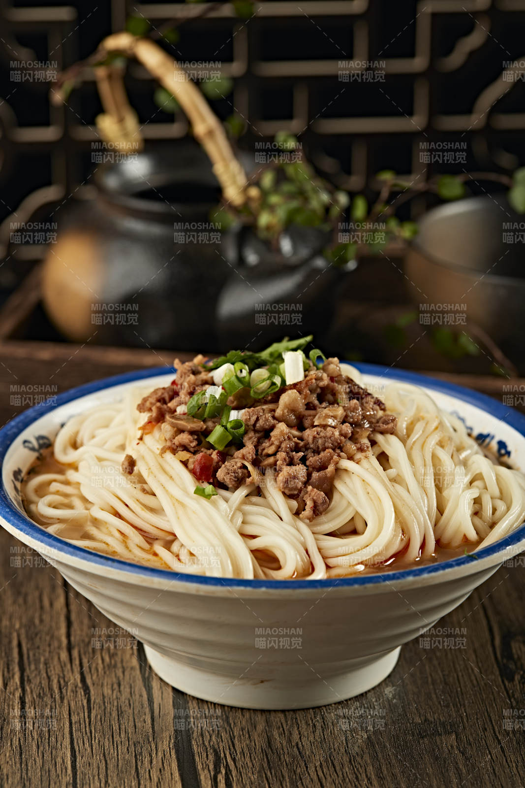 牛肉岐山臊子面图片