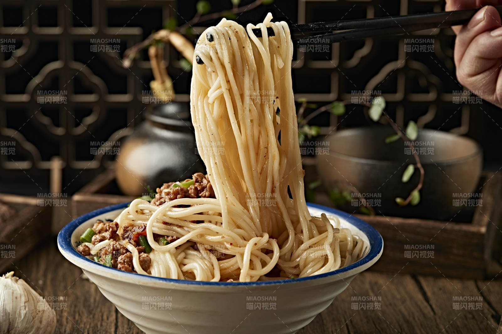 牛肉岐山臊子面图片