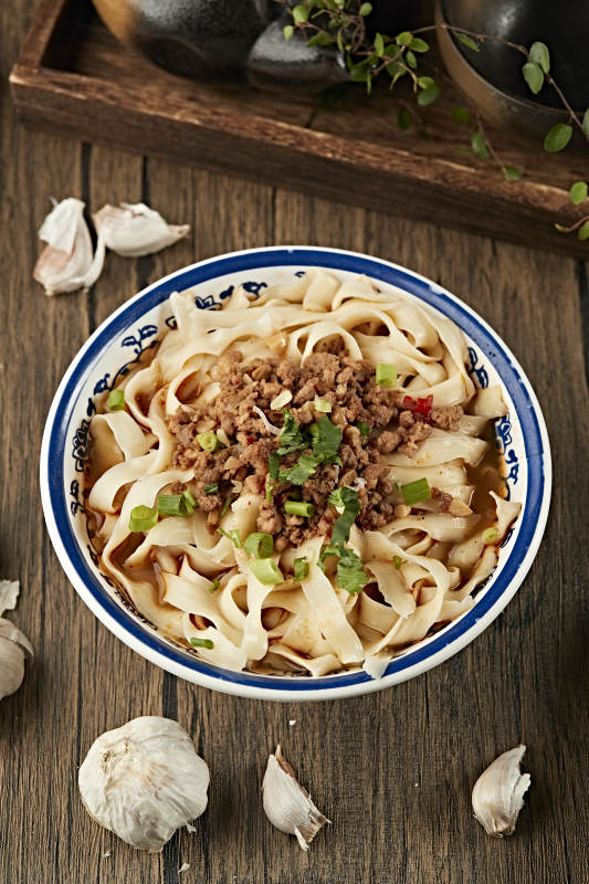 传统山西刀削面图片