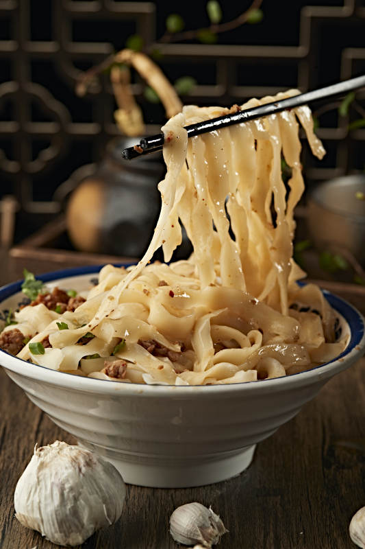 传统山西刀削面图片