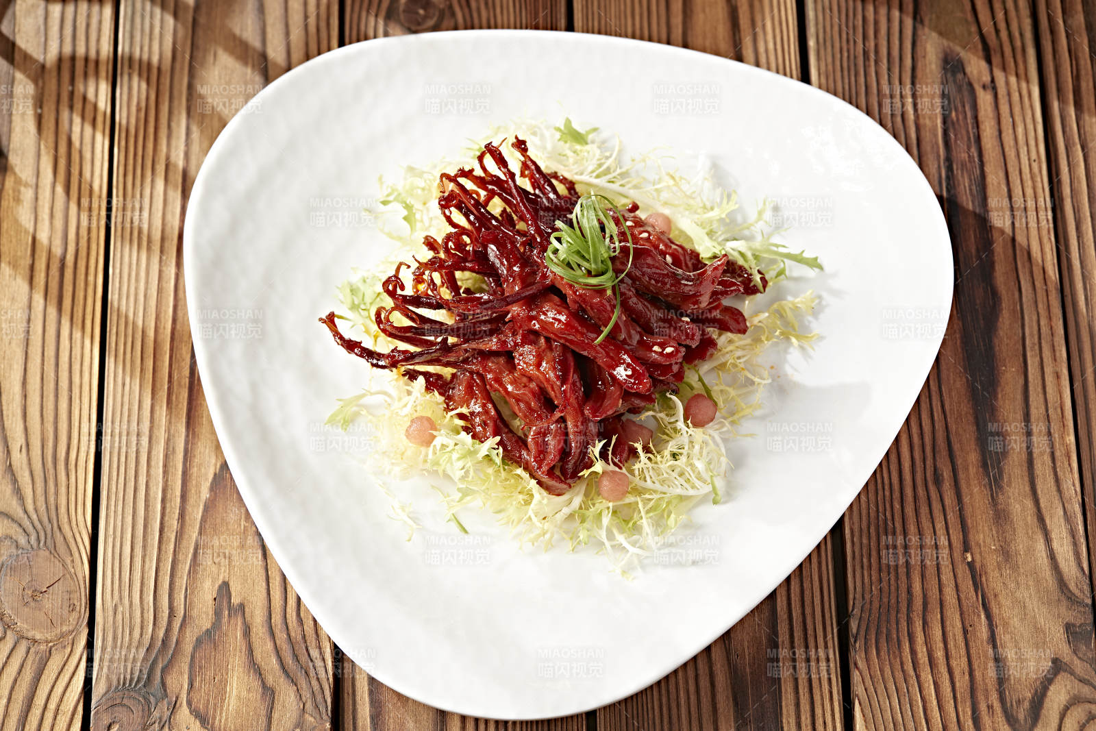 美味鸭货蜂蜜焗鸭舌图片