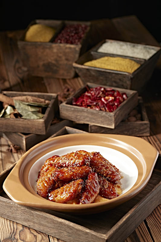 砂锅桂花蜂蜜焗鸡翅图片