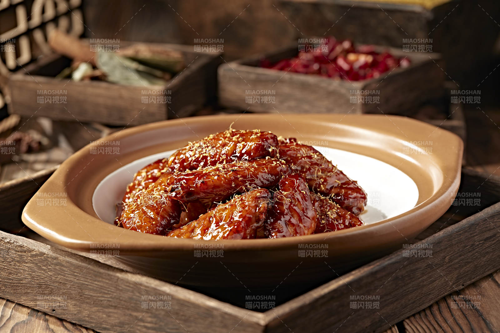 砂锅桂花蜂蜜焗鸡翅图片