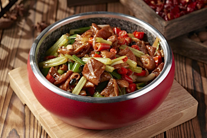 豆豉米椒西芹烧肥肠图片