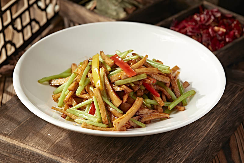 彩椒丝西芹XO酱烧杏鲍菇图片