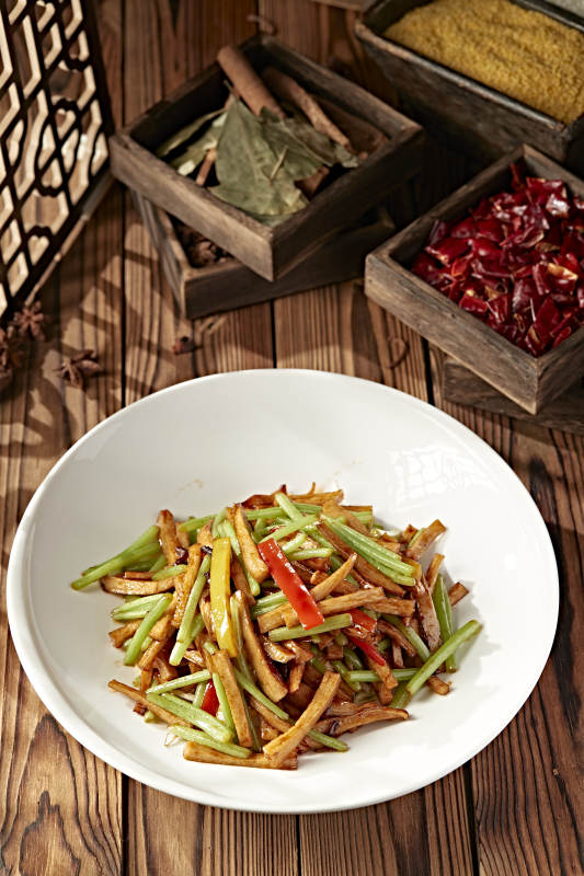 彩椒丝西芹XO酱烧杏鲍菇图片