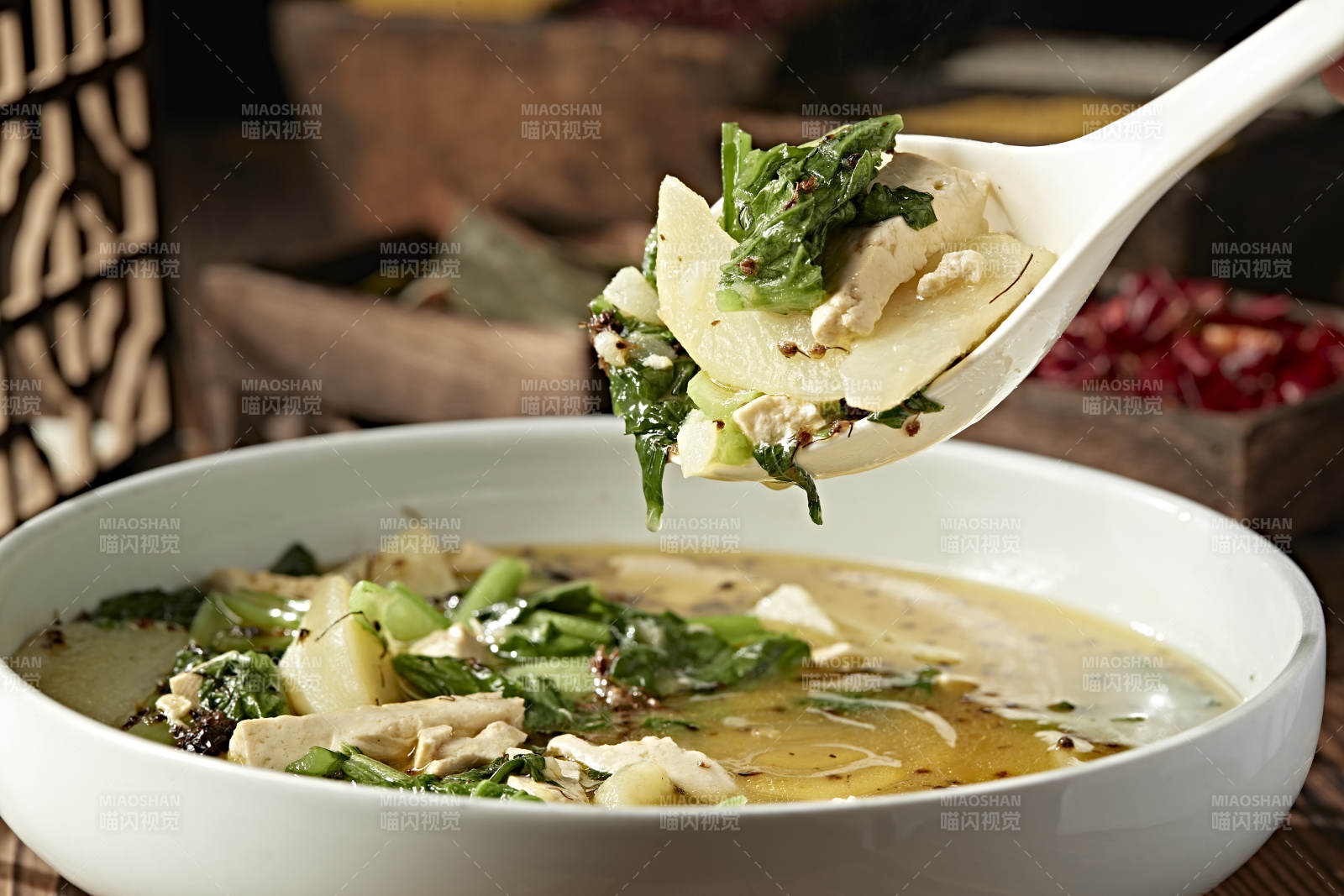 土豆豆腐炖小白菜胡麻花图片