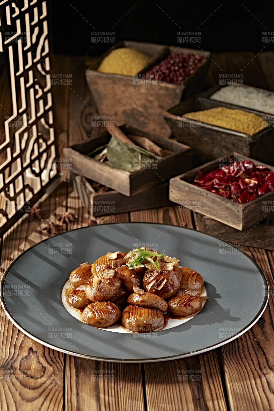 酱烧葱香塞外口蘑图片