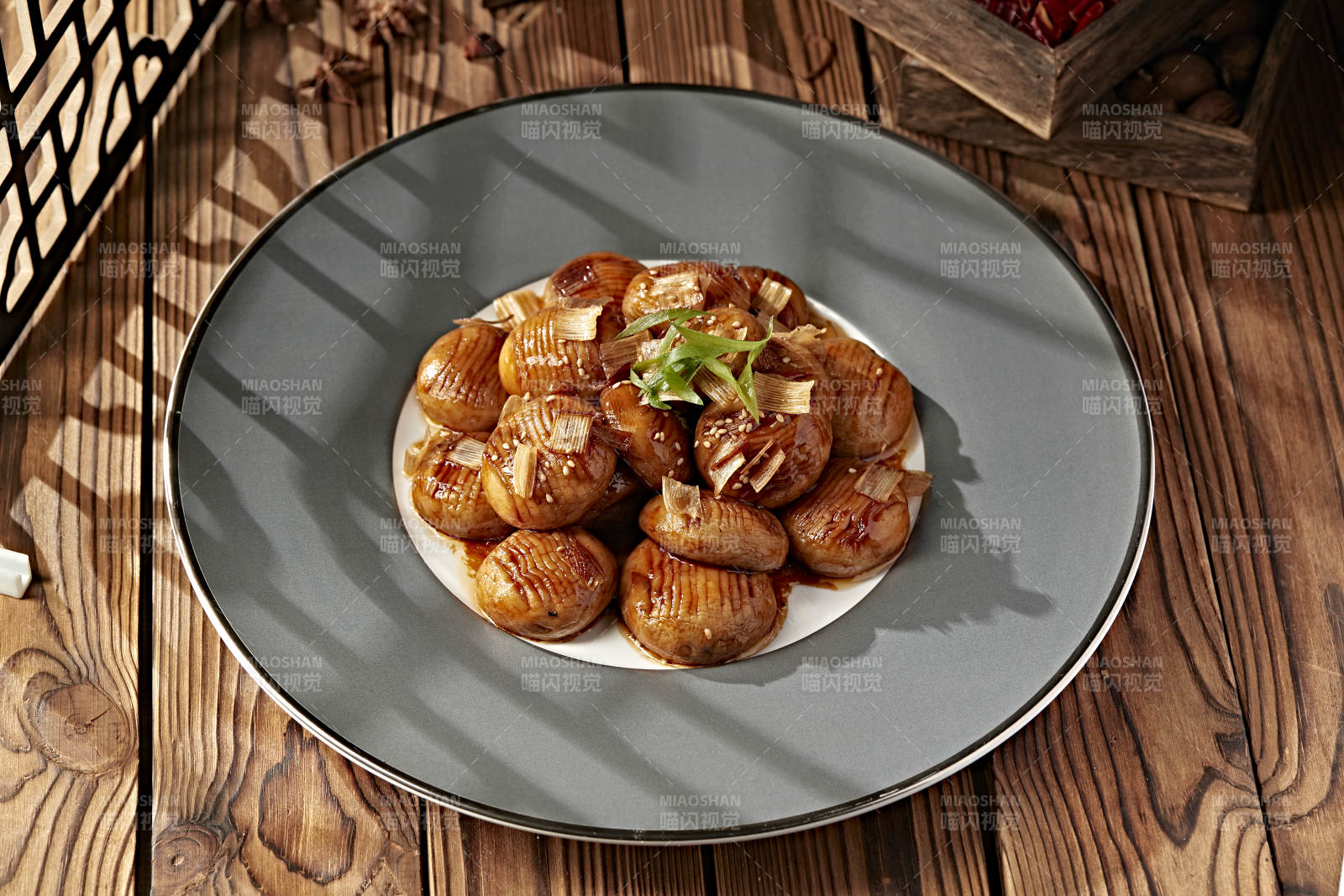 酱烧葱香塞外口蘑图片