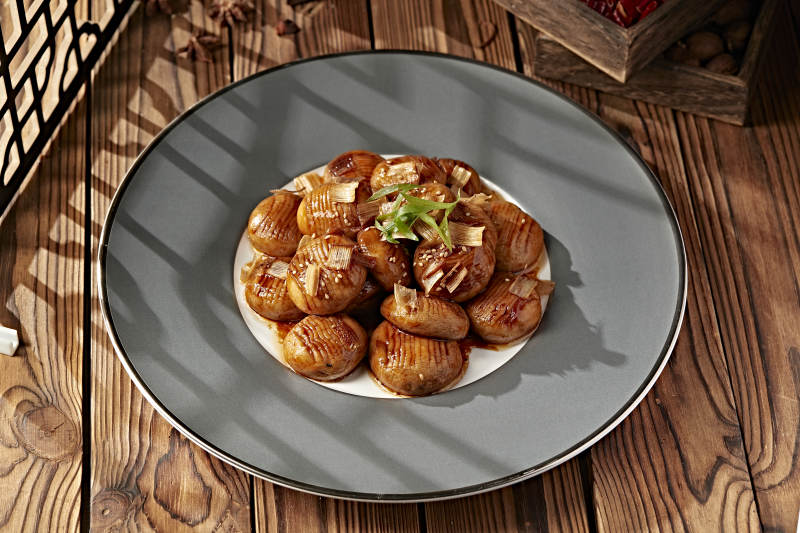 酱烧葱香塞外口蘑图片