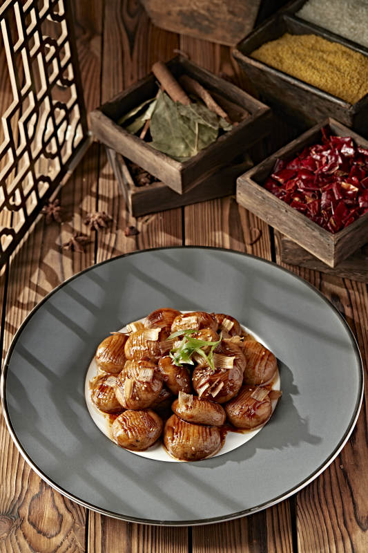 酱烧葱香塞外口蘑图片