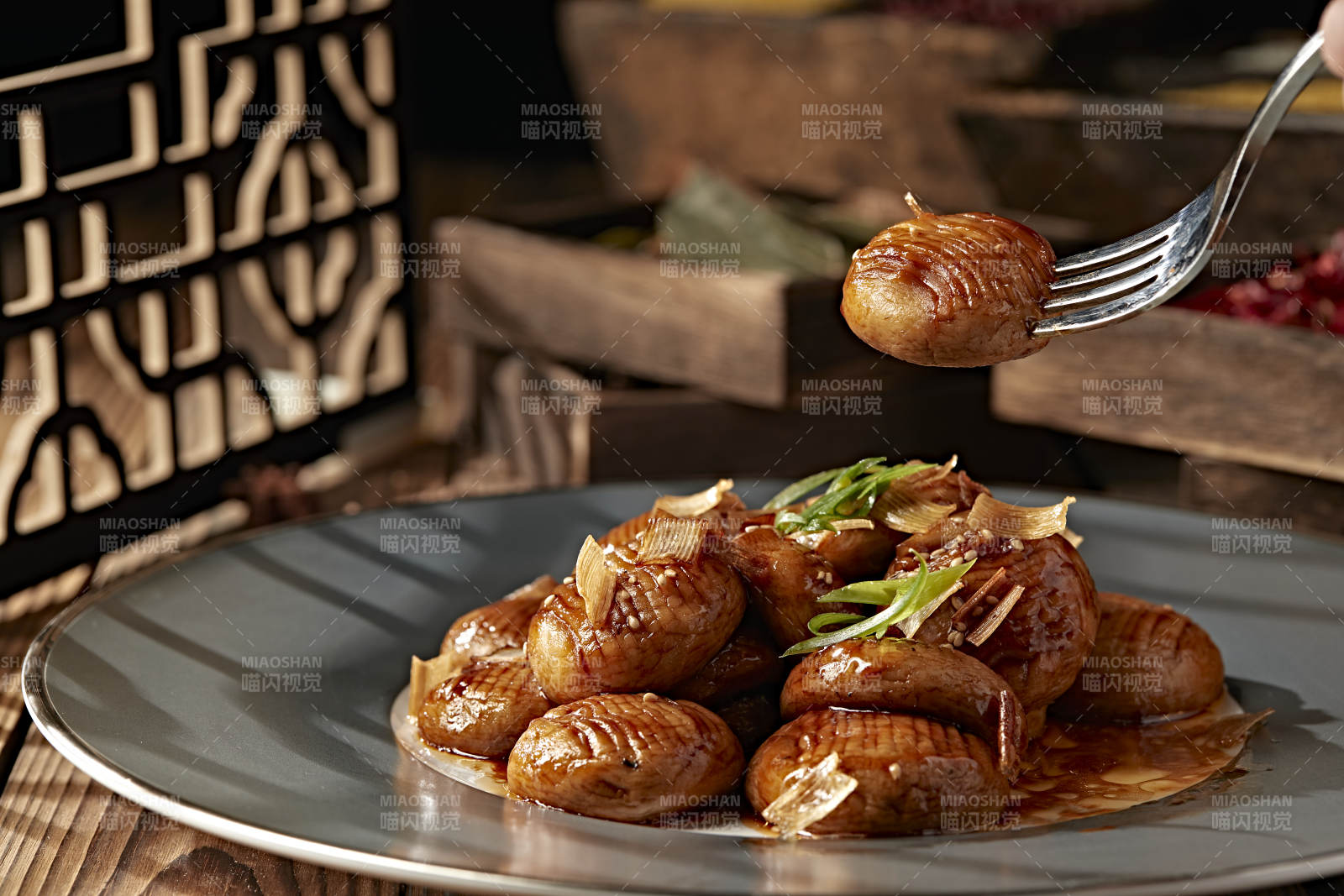 酱烧葱香塞外口蘑图片