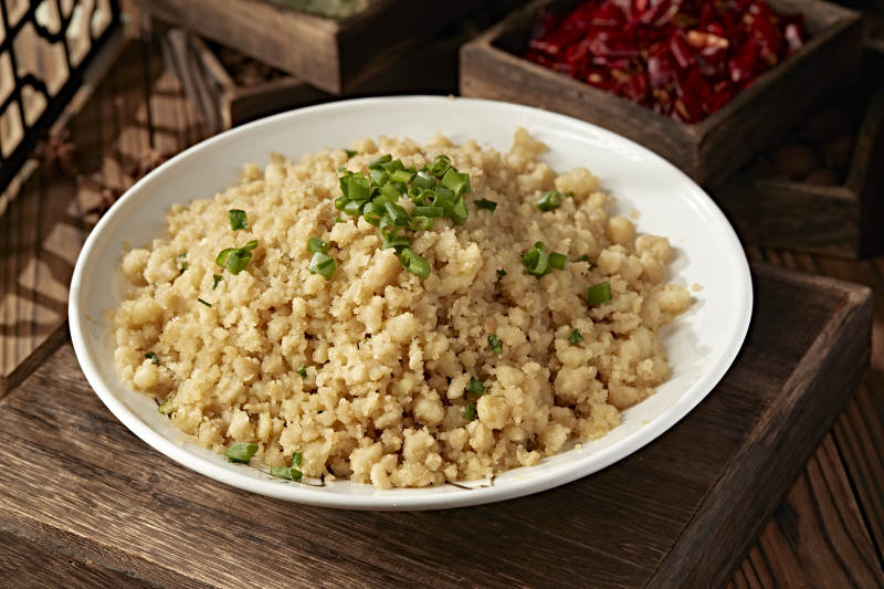 张家口农家美食炒莜面傀儡图片