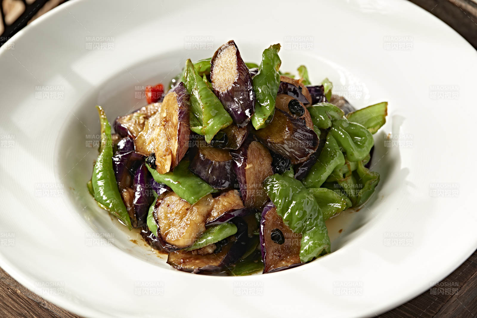 豆豉青辣椒烧茄子图片