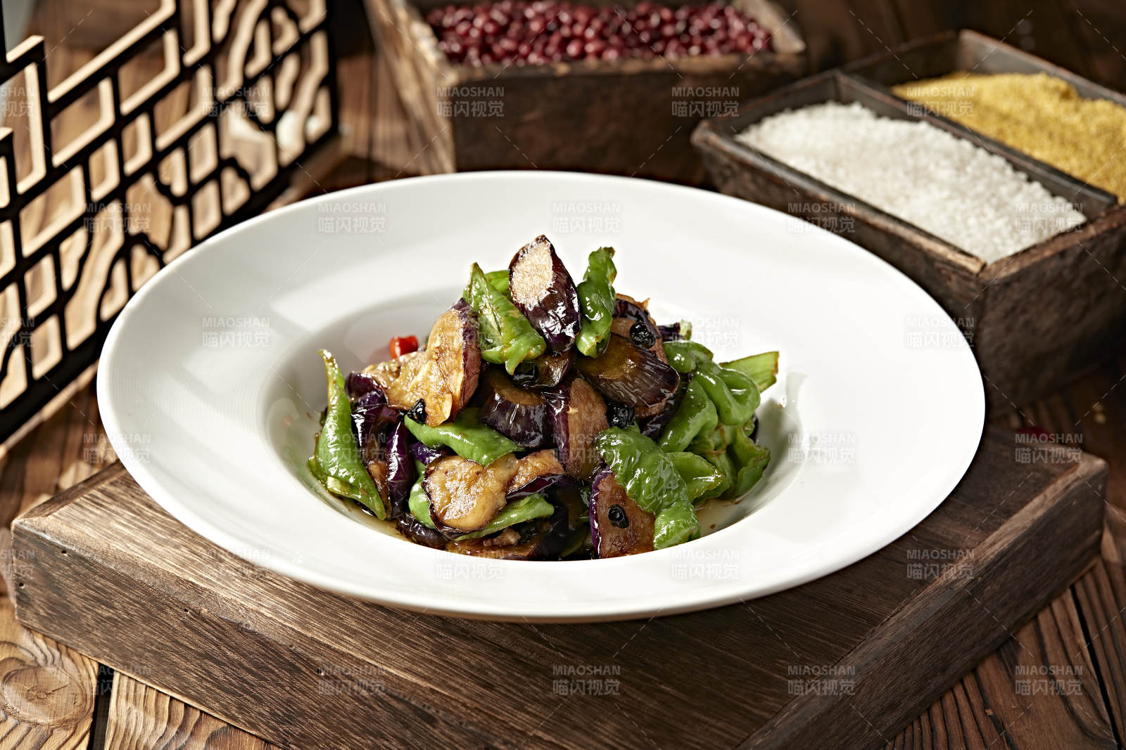 豆豉青辣椒烧茄子图片