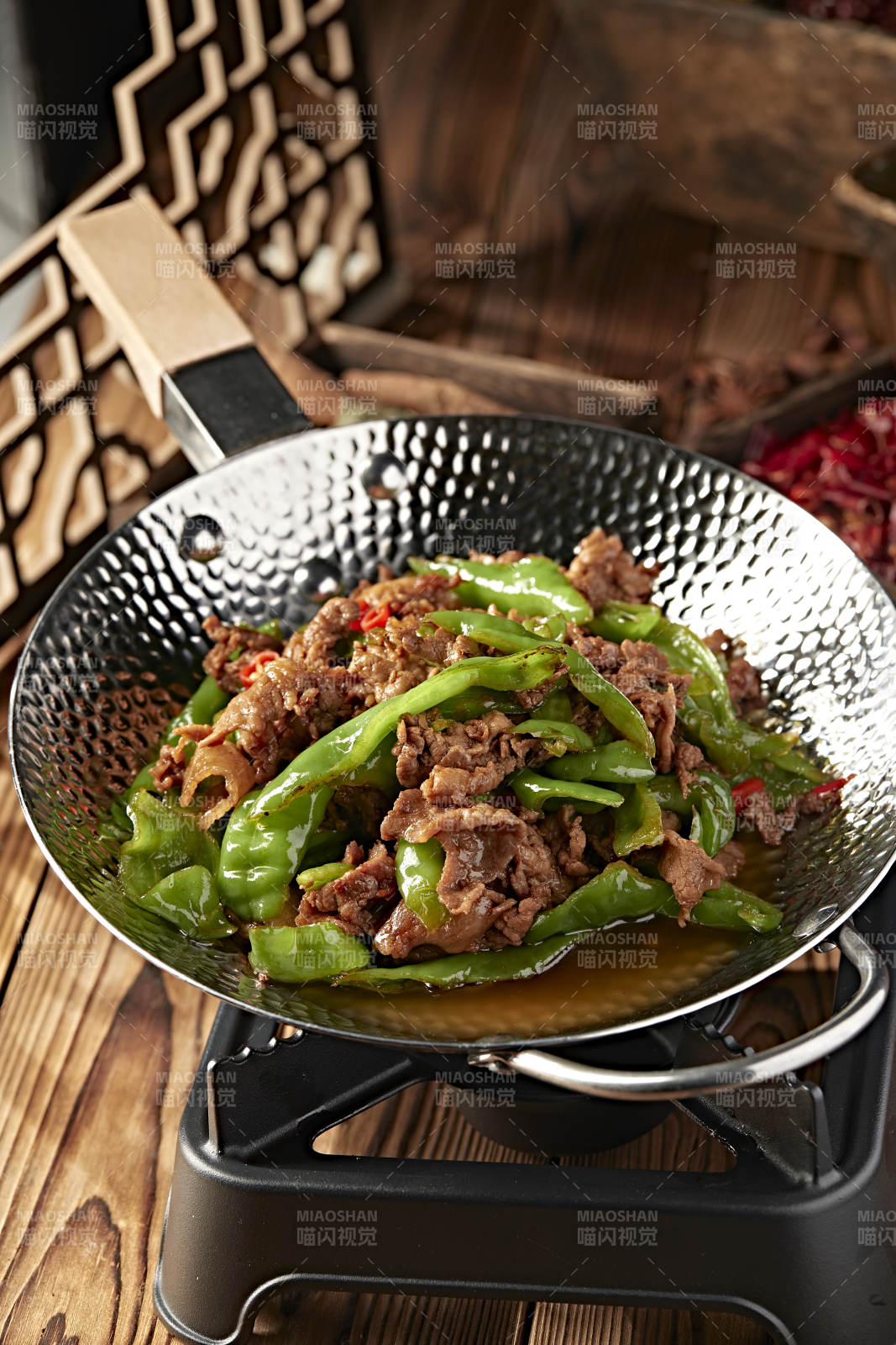 精美小炒螺丝椒爆炒猪五花肉图片