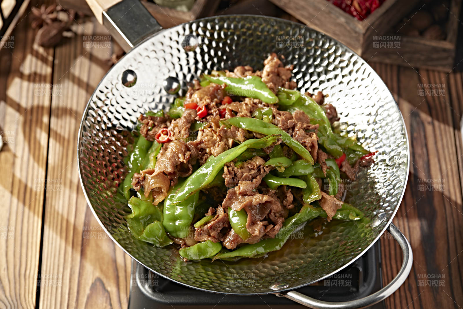 精美小炒螺丝椒爆炒猪五花肉图片