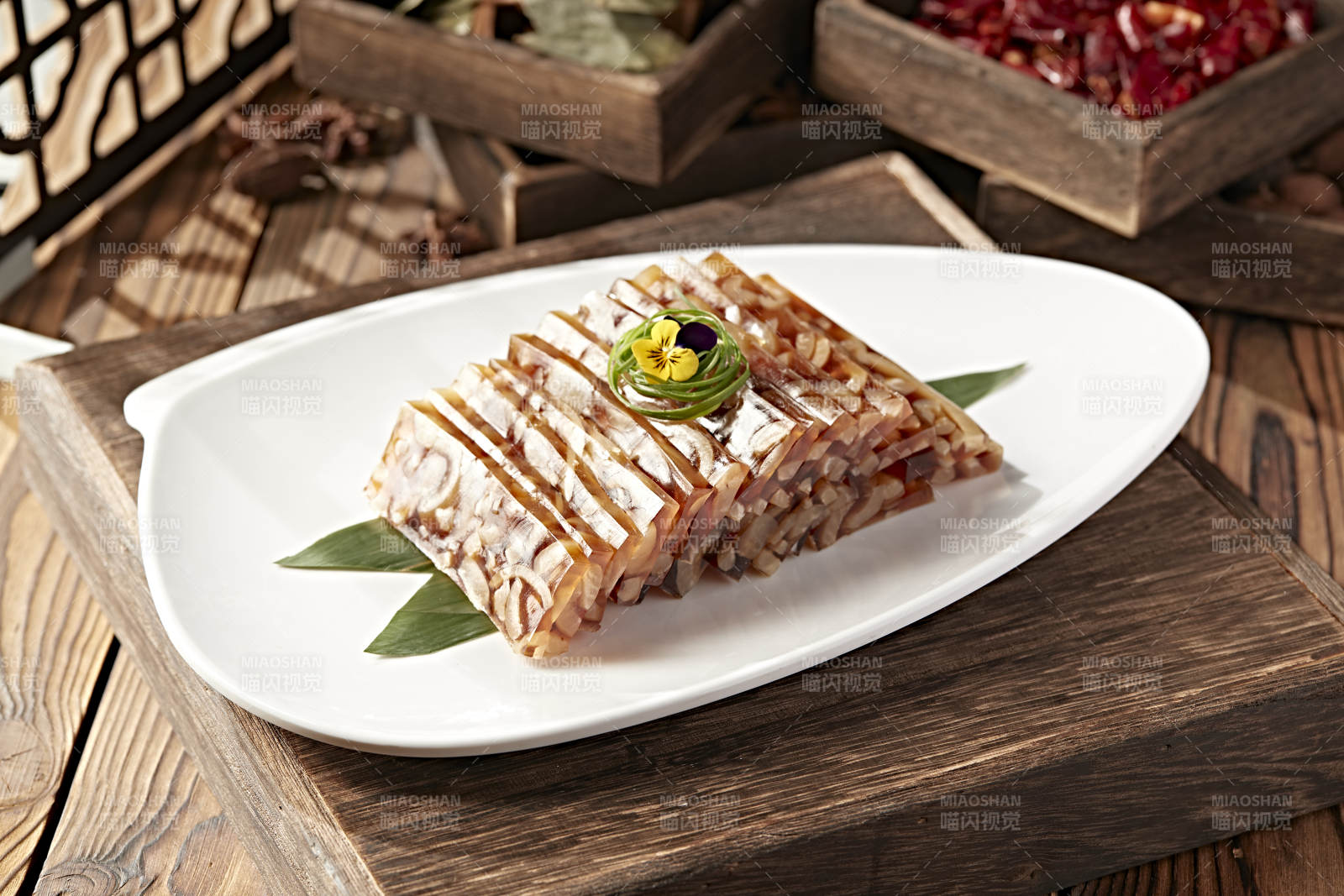 琥珀水晶猪皮冻图片