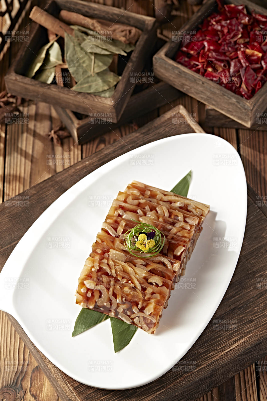 琥珀水晶猪皮冻图片