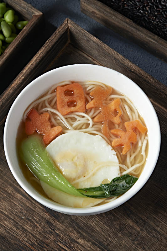 一碗长寿面生日面图片