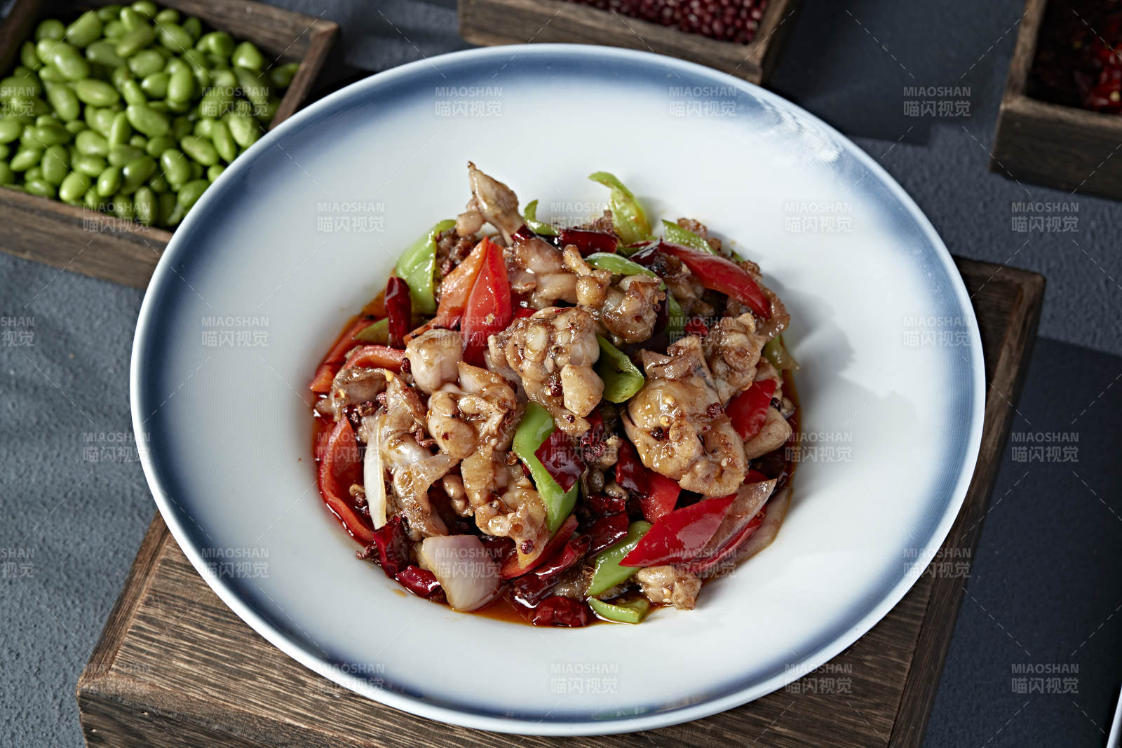 湘味双椒爆辣炒牛蛙图片