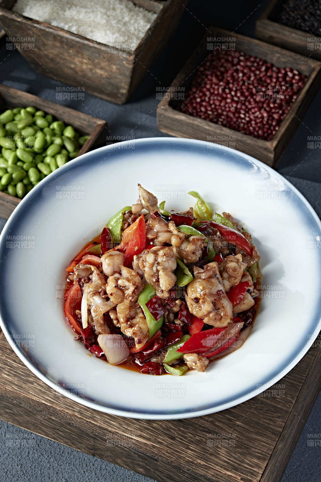 湘味双椒爆辣炒牛蛙图片