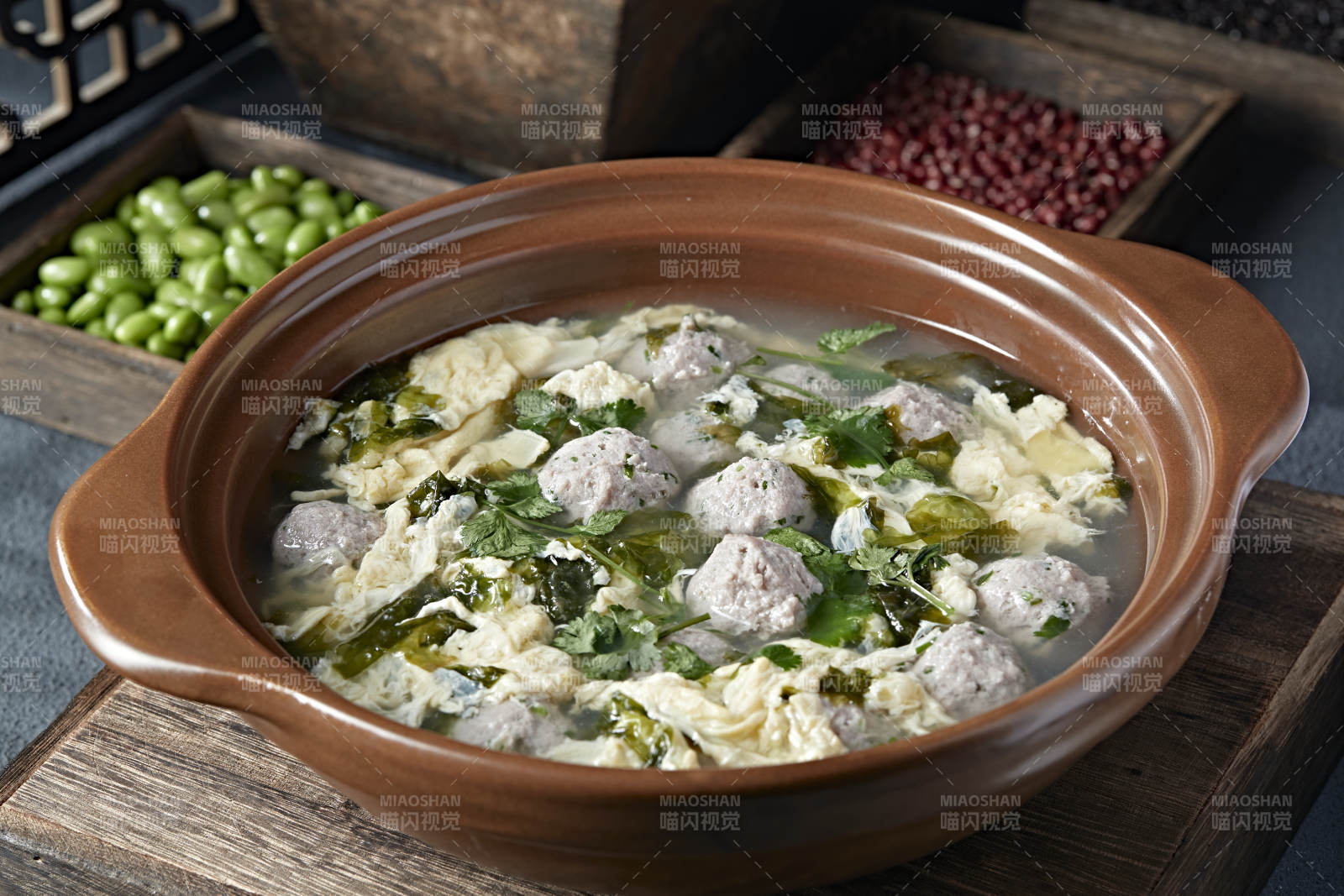 石锅香菜丸子鸡蛋汤图片