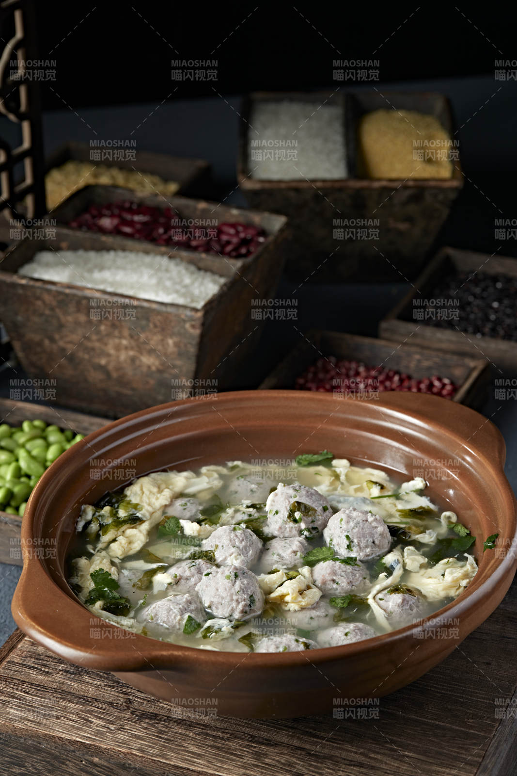 石锅香菜丸子鸡蛋汤图片