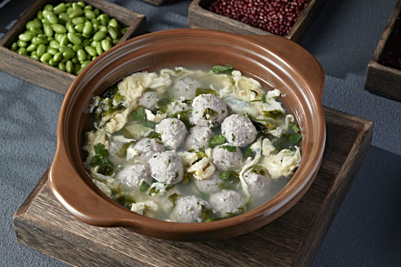 石锅香菜丸子鸡蛋汤图片