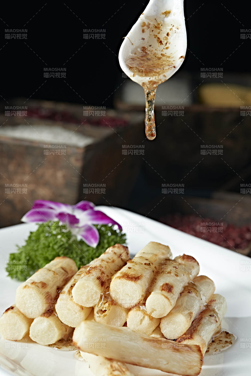 香烤马牙长山药配桂花蜜图片