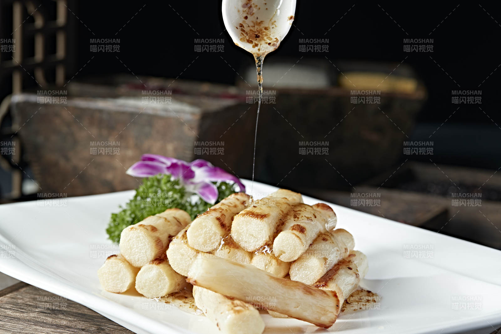 香烤马牙长山药配桂花蜜图片