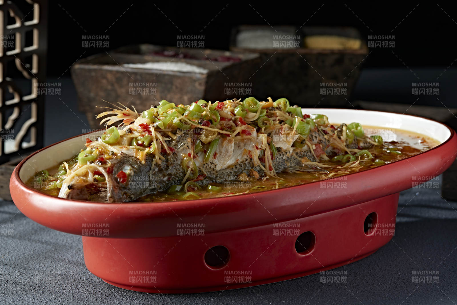 川味椒麻香水海鲈鱼图片