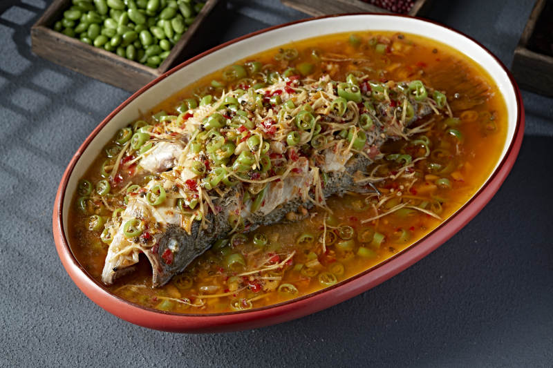 川味椒麻香水海鲈鱼图片